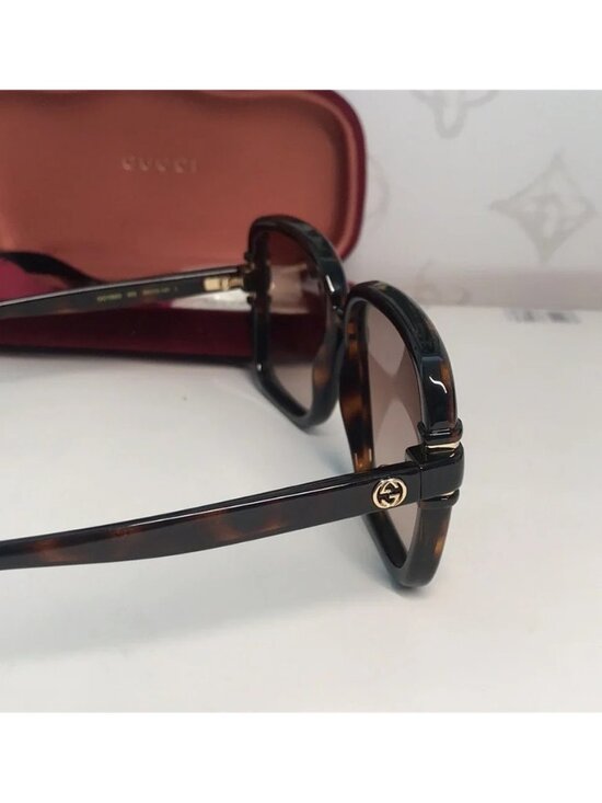 New Authentic Gucci Tortoise Square Sunglasses GG1066S 002